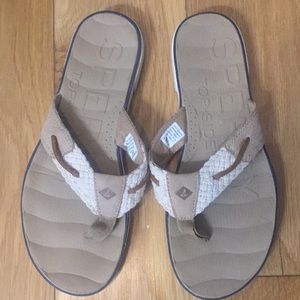 Sperry flip flop sandals